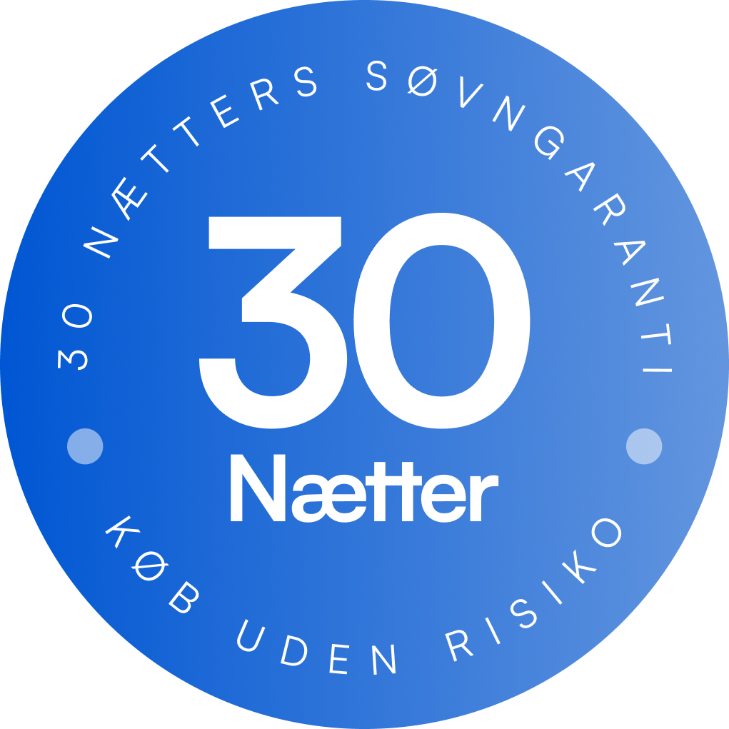 Blå rund badge med stor 30 Nætter i midten og ringtekst 30 nætters søvngaranti, køb uden risiko